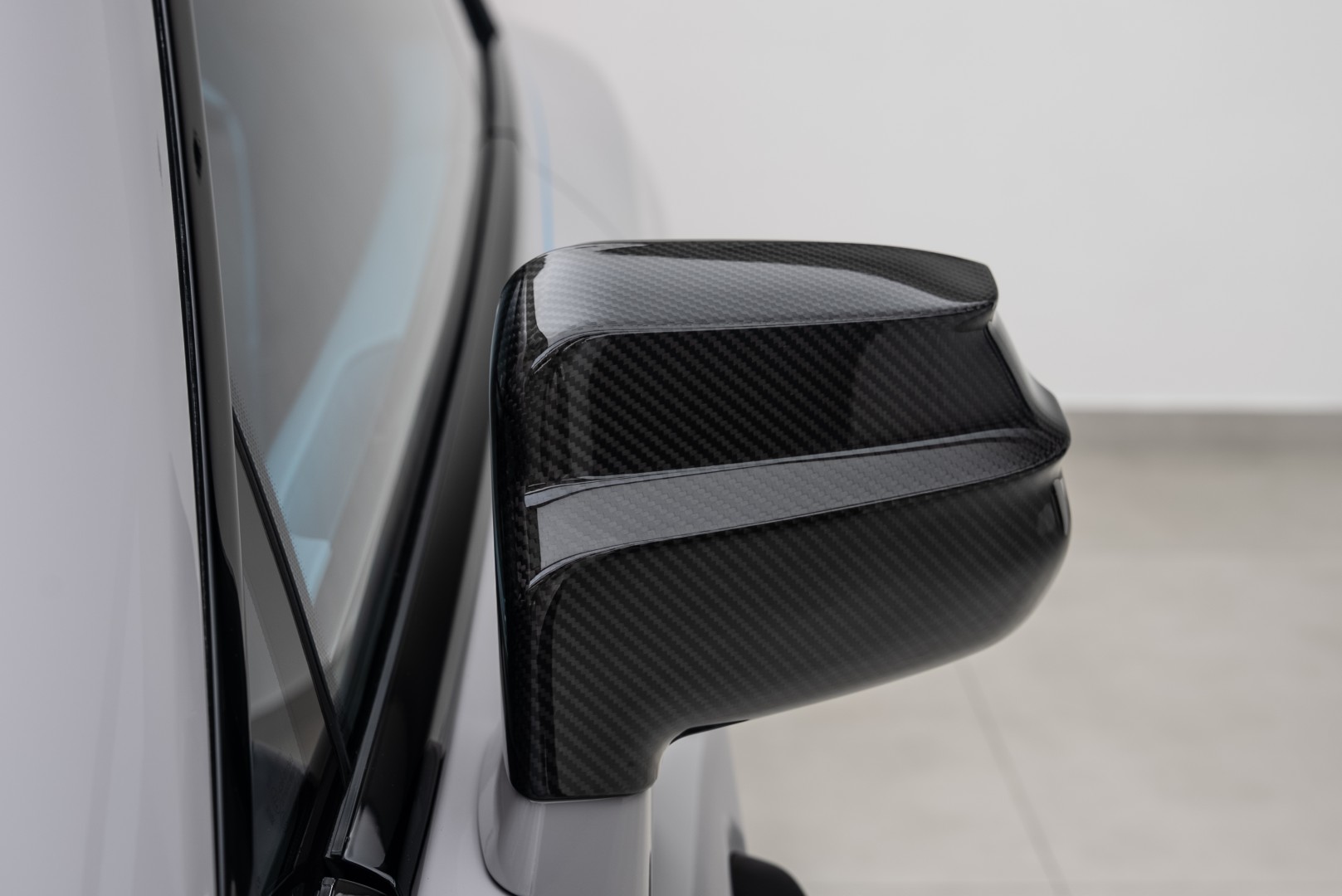 2025 ROLLS ROYCE SPECTRE by KEYVANY | 1 of 20 | FULL CARBON |